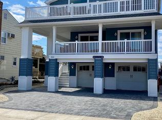 104 E 12th St, Ship Bottom, NJ 08008