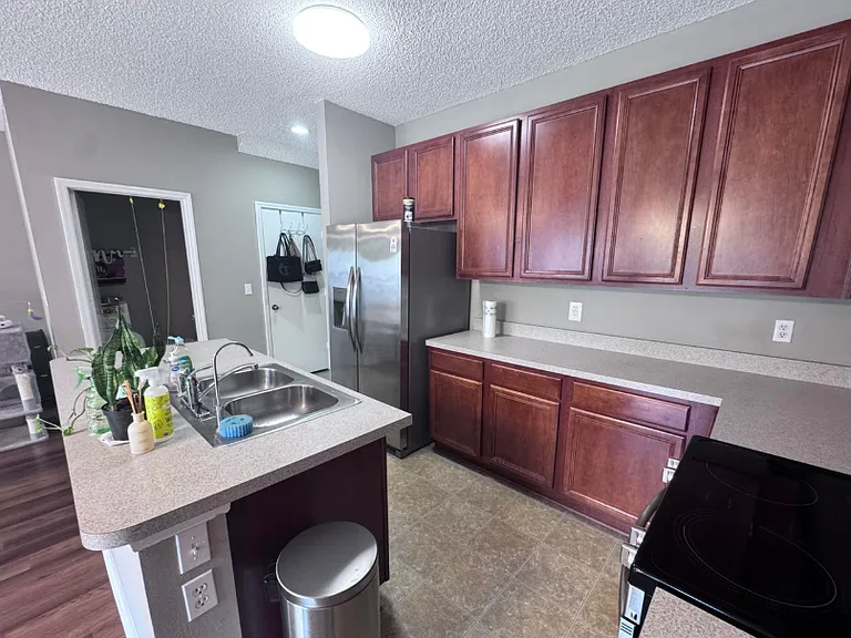 5216 Brighton Park Ln — Photo 9