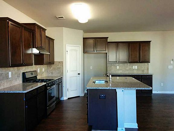 3rd image of 2138 Baywood Tree Ln