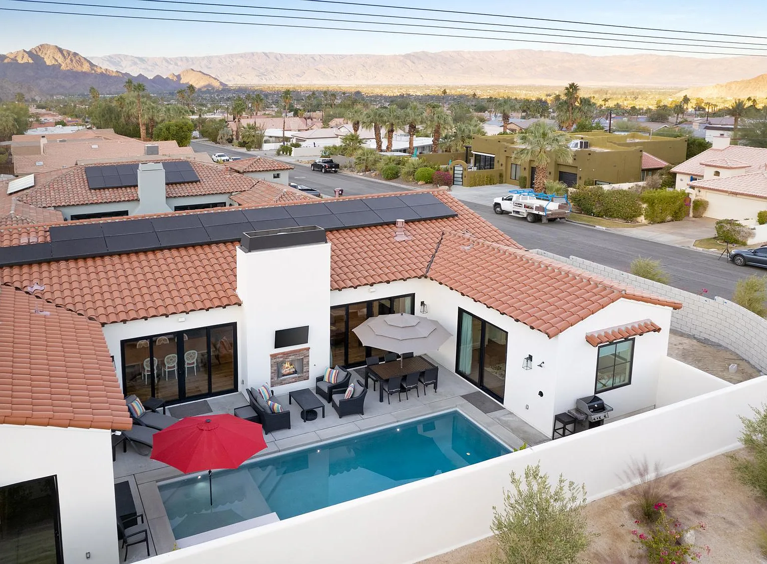 4 bed, 4.5 bath, 2798 sqft, $5,775 — Photo 1