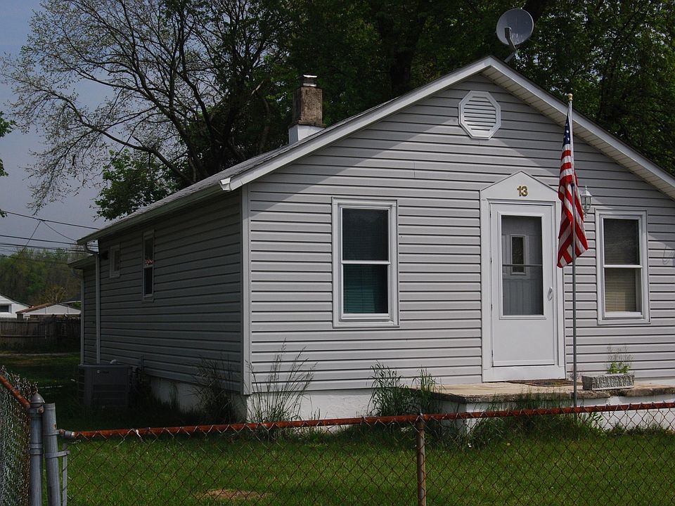 2nd image of 13 Parkside Ave