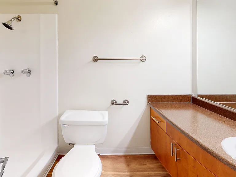 Eight 80 Newport Beach — Photo 232