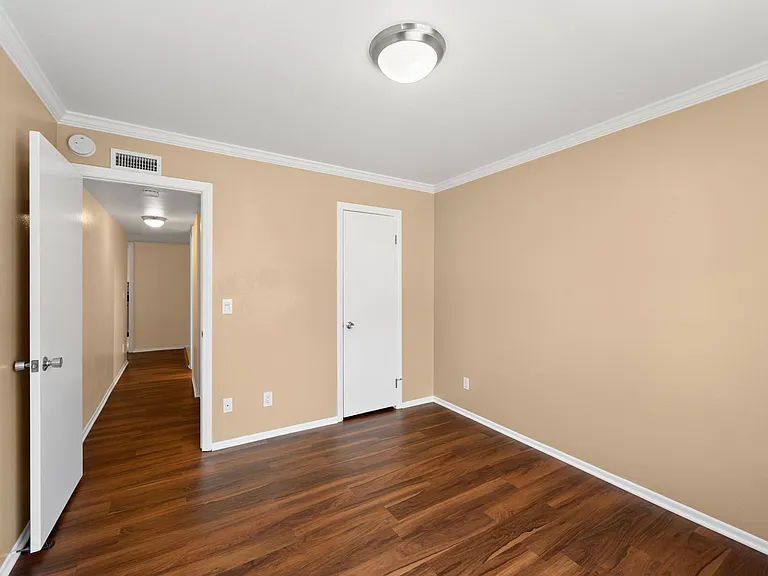 370 Rosecrans St #203 — Photo 16