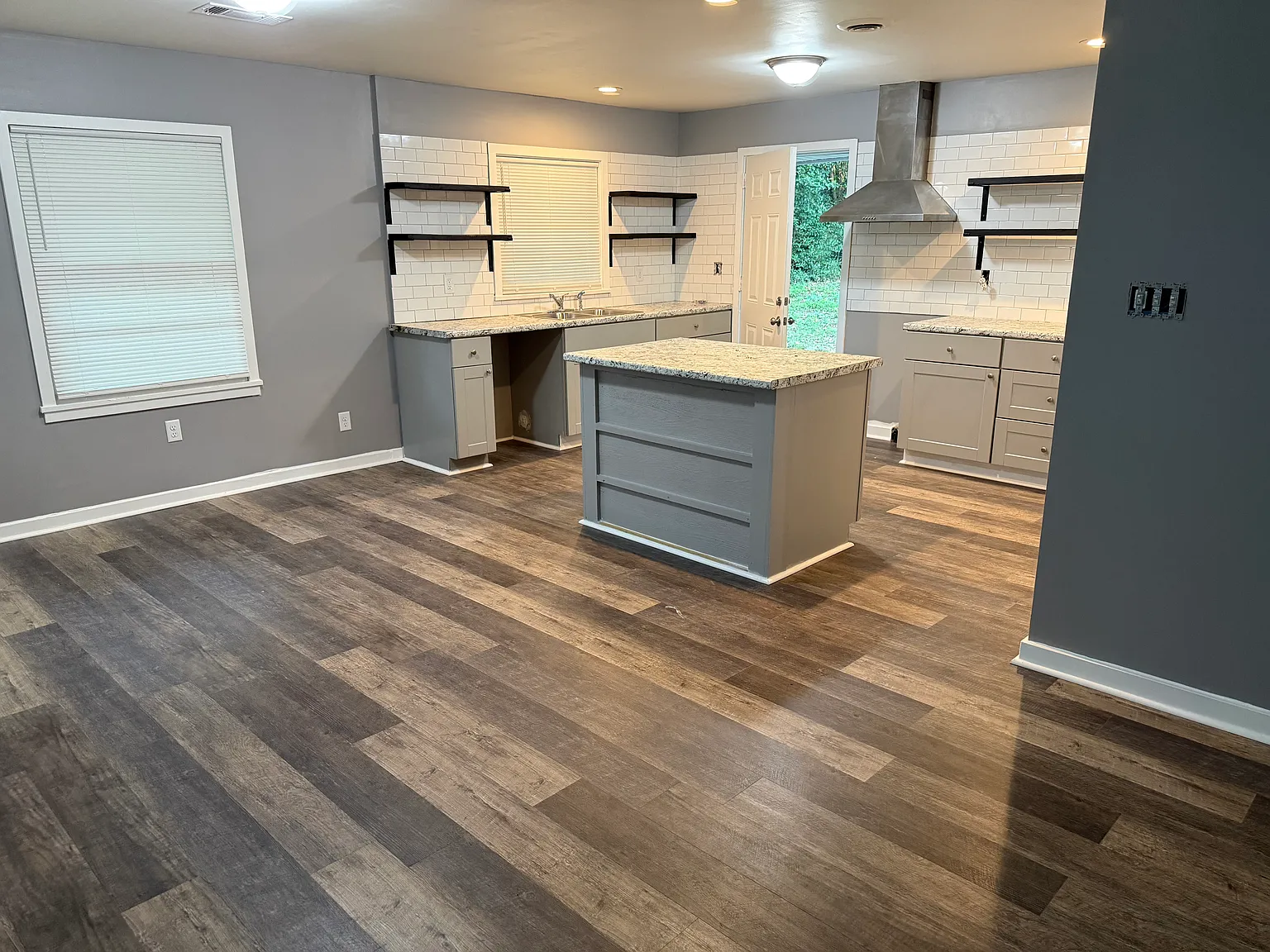 4 bed, 1550 sqft, $1,399 — Photo 3