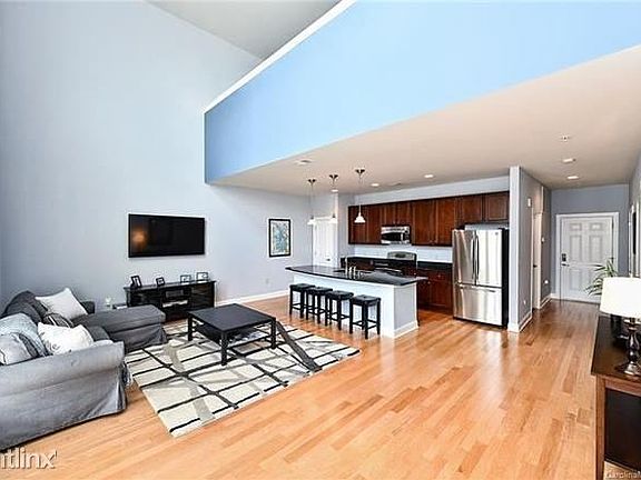 4th image of 121 Irving Ave #F-g