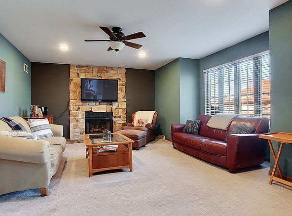 3rd image of 11658 Matterhorn Cir