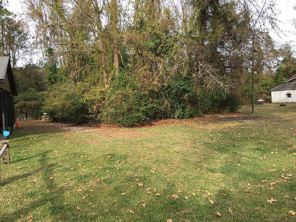 2nd image of 371 Curtis Dr