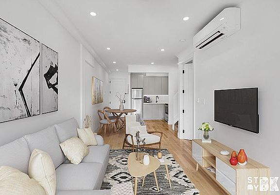 4th image of 707 Lafayette Ave #4A