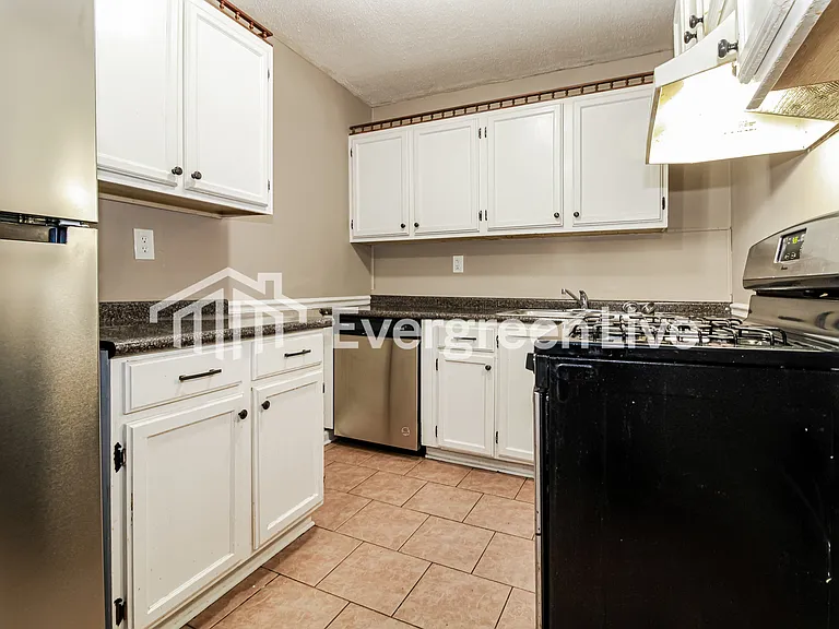 3533 Dundale Rd — Photo 4