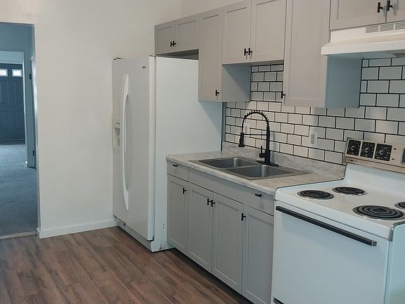 2nd image of 13 N Grant St