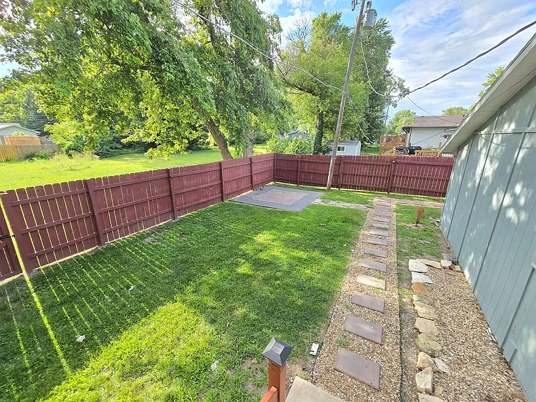 2025 Beck St — Photo 66