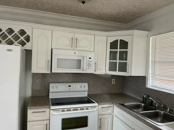 90 W 12th St #9, Hialeah, FL 33010