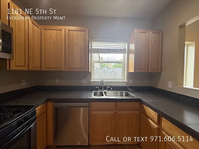 1181 NE 5th St — Photo 21