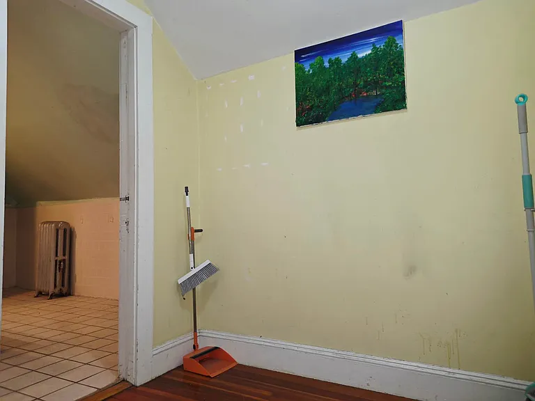 14 Delmore Rd — Photo 13