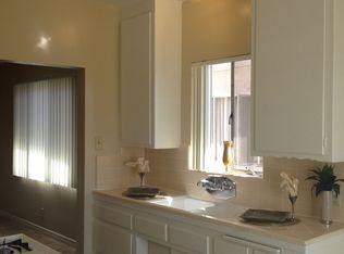 10345 La Reina Ave APT H, Downey, CA 90241