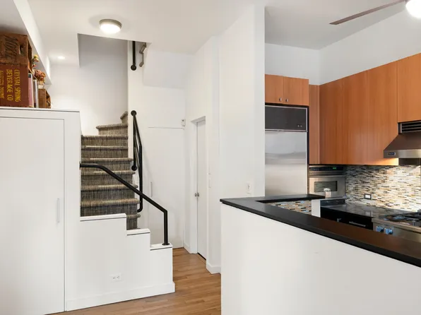 145 Nassau Street image 7 of 14