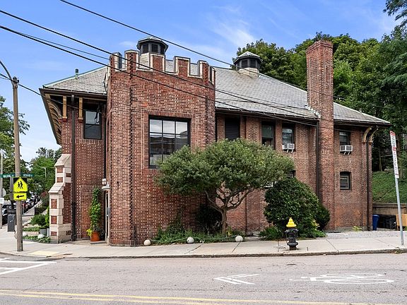 4th image of 16-16 Walk Hill St #7