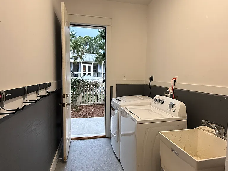 245 Eve Cir — Photo 21