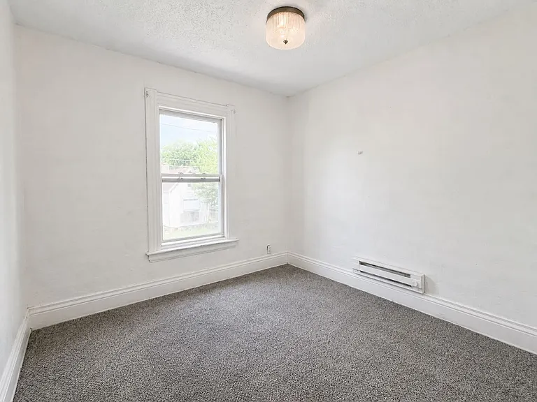 1239 Norwood Ave — Photo 13