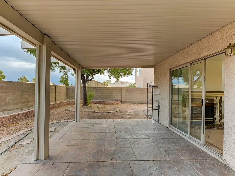 4548 Grand Rock Dr — Photo 2