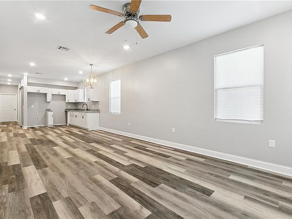 4th image of 2344-46 Bartholomew St