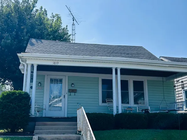 1819 Boulevard Pl, Connersville, IN 47331