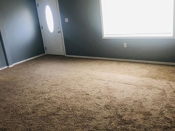 5th image of 4818 Parkway