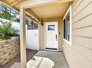 3001 University Rd Unit A & B, Grants Pass, OR 97527