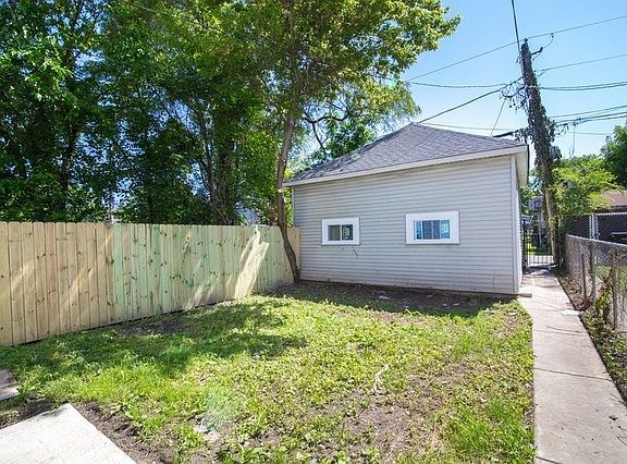 4th image of 5753 S Loomis Blvd