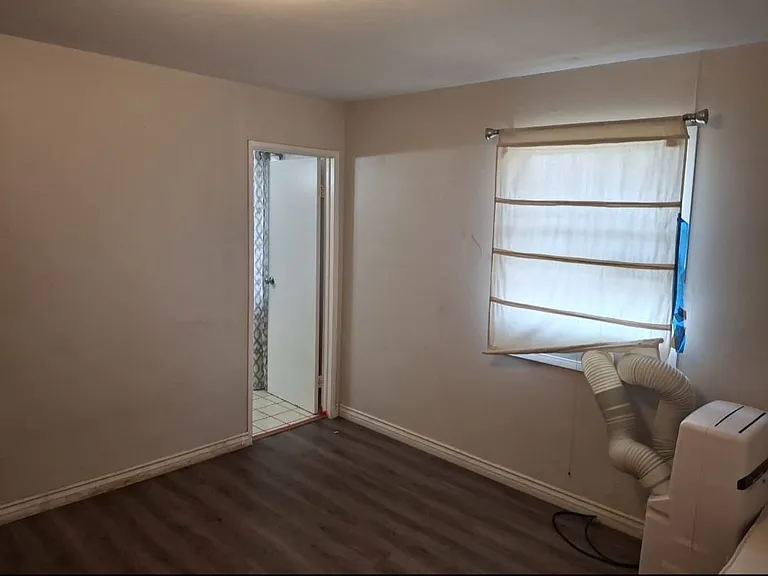 1820 Cartlen Dr #3 — Photo 3