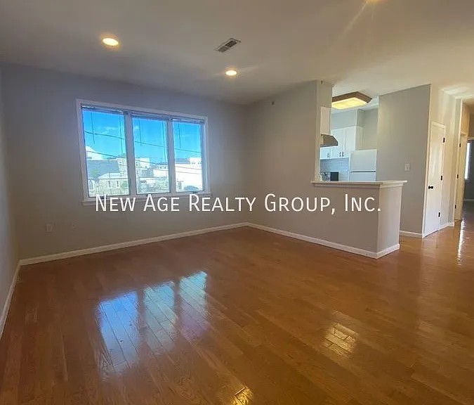 3903 Powelton Ave #2 — Photo 4
