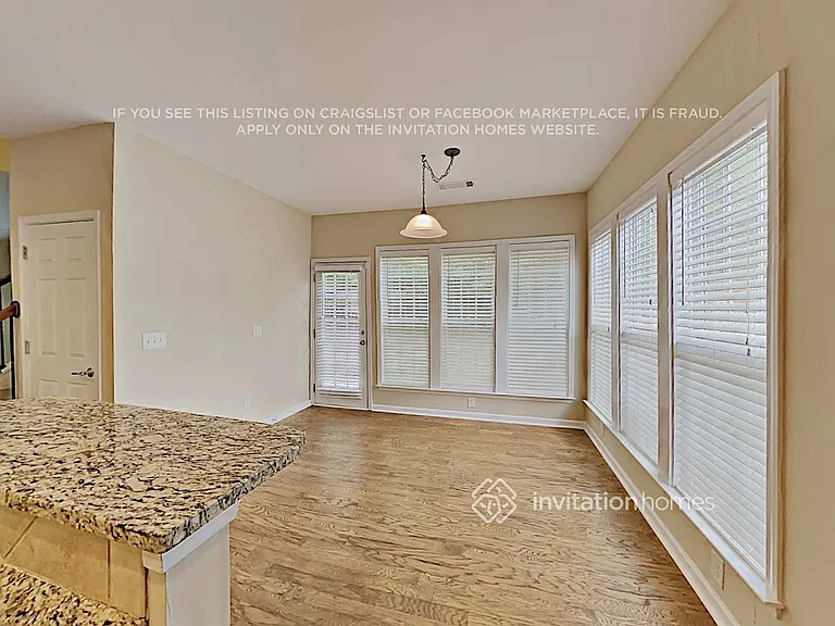 160 Edgewater Trl — Photo 11