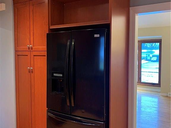 4th image of 997 Barkston Dr