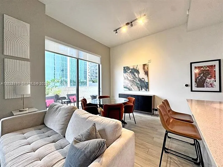 999 SW 1st Ave #1115 — Photo 8