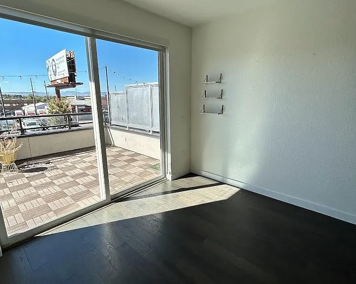 1616 S Broadway St #204 — Photo 6