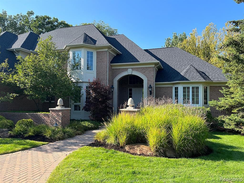 4638 Goodison Place Dr, Rochester, MI 48306 Zillow