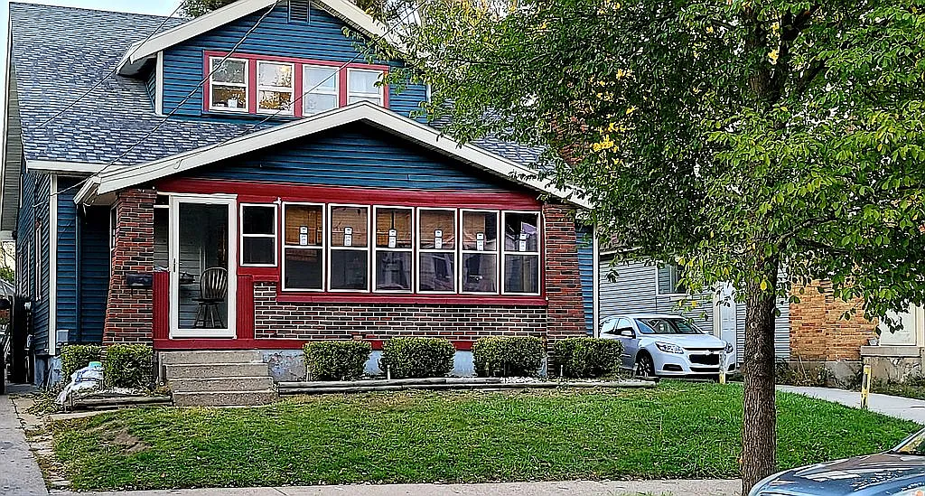 905 Ballard St SE photo 1