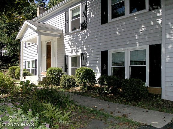 4th image of 1208 Bicksler Ct