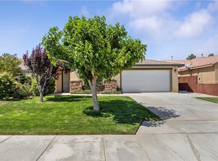 11672 Dos Palmas Rd, Victorville, CA 92392