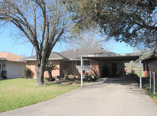 2208 Raspberry Ln, Pasadena, TX 77502
