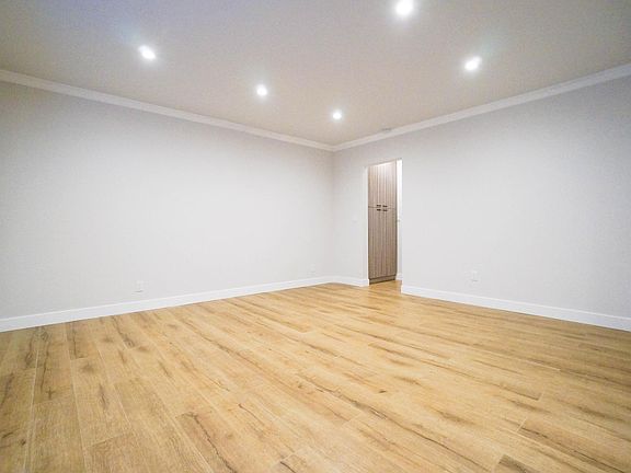 4th image of 346 N Occidental Blvd APT 7