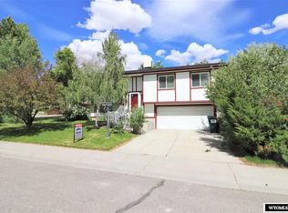3405 Fitzpatrick Dr, Rock Springs, WY 82901