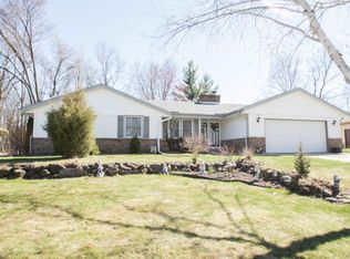 14935 W Maple Ridge Rd, New Berlin, WI 53151