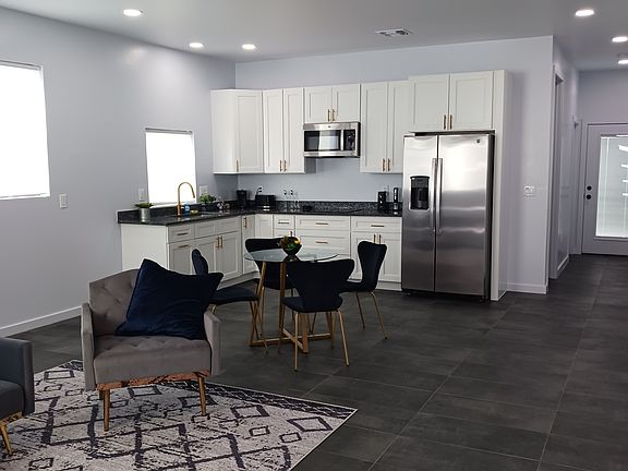 2nd image of 912 W Nearmont Dr #1