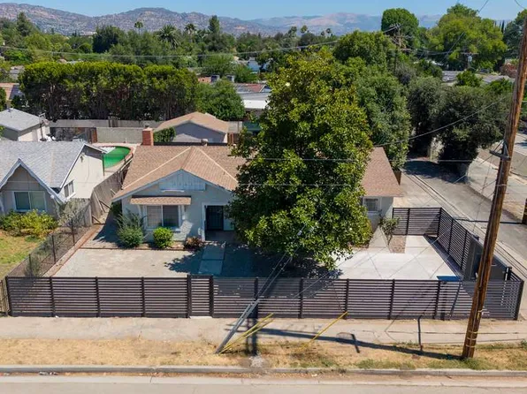 23001 Vanowen St, West Hills, CA 91307
