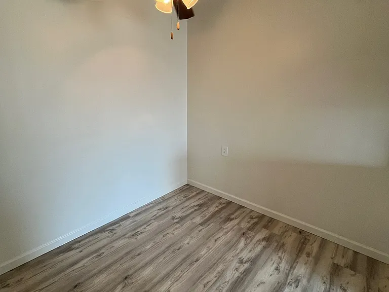 Shadow Creek Apartments — Photo 16