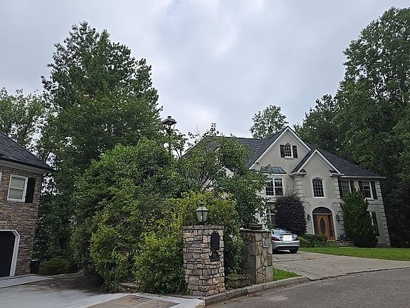 5th image of 785 Clubside Dr