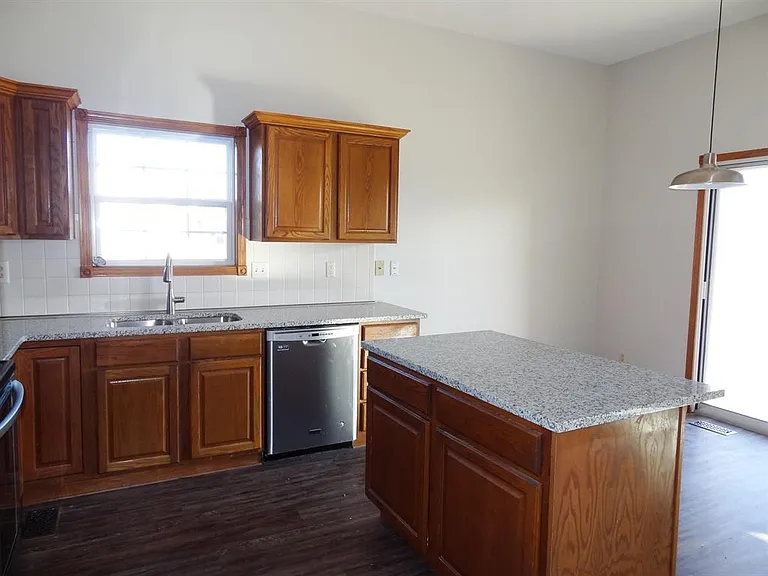 8403 E Zimmerly St — Photo 9