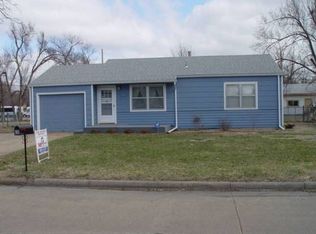 905 Plaza Dr, Salina, KS 67401