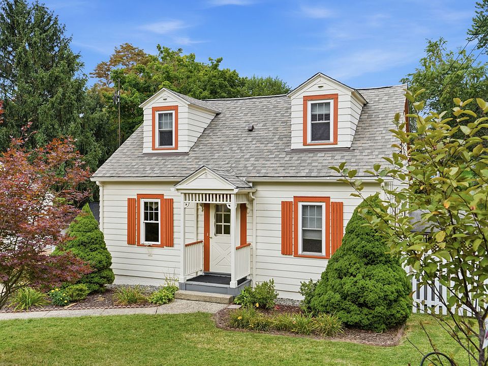1st image of 62 Kennedy Ln